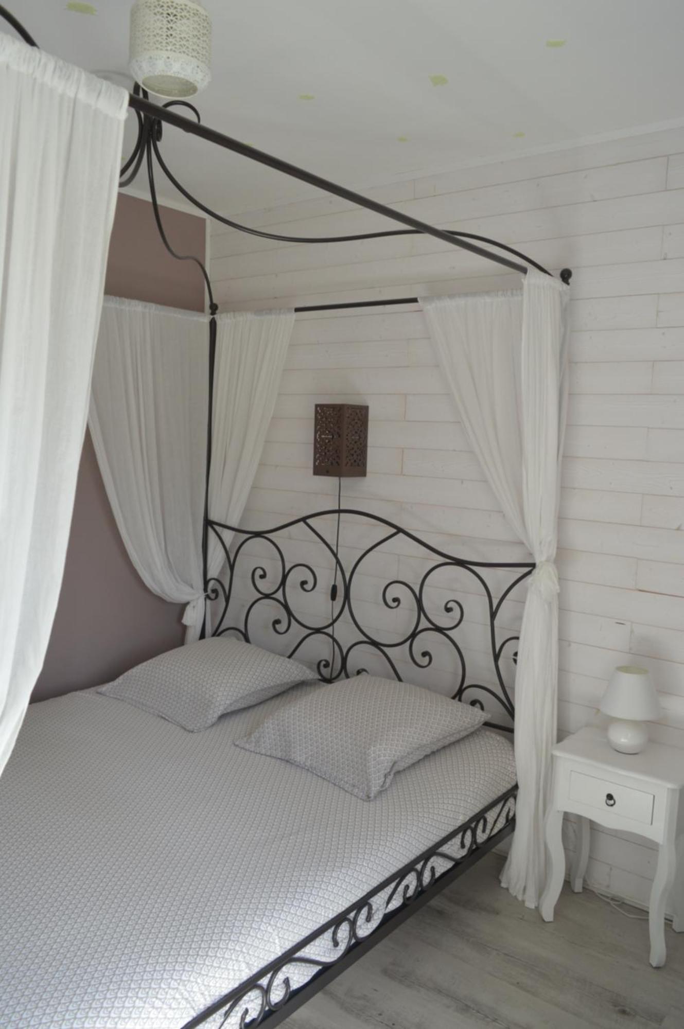 Au Coeur Du Bien Etre, Chambre D'Hotes Avec Piscine Chauffee Et Couverte, Spa, Sauna, Massages Monteaux Luaran gambar